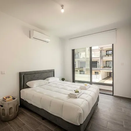 Velora Pool Maisonette *