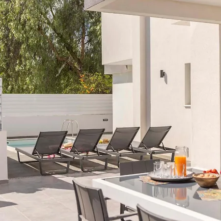 شقة Velora Pool Maisonette