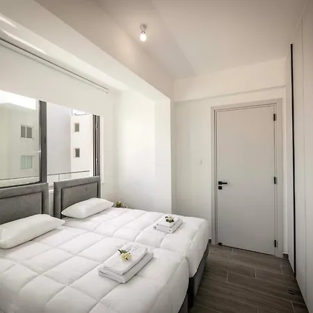 Velora Pool Maisonette