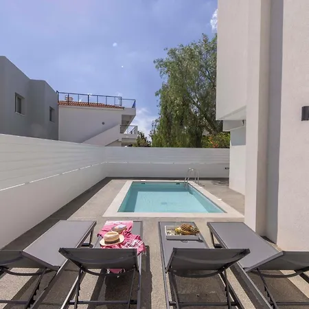 Velora Pool Maisonette شقة