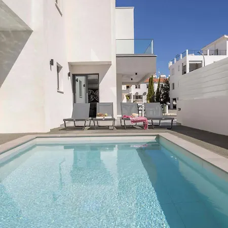 Velora Pool Maisonette * Paralimni