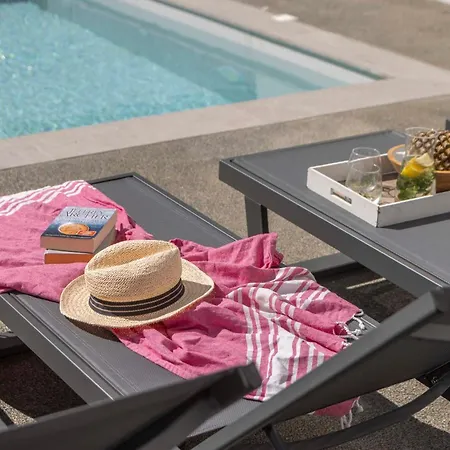 Velora Pool Maisonette Lejlighed *